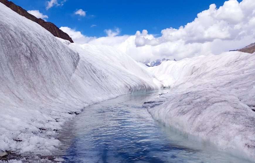 11 Days Rush Lake Trekking Tour